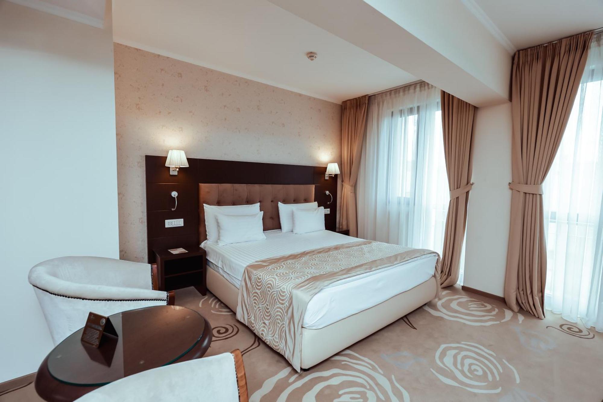 Hotel Grand Coroana