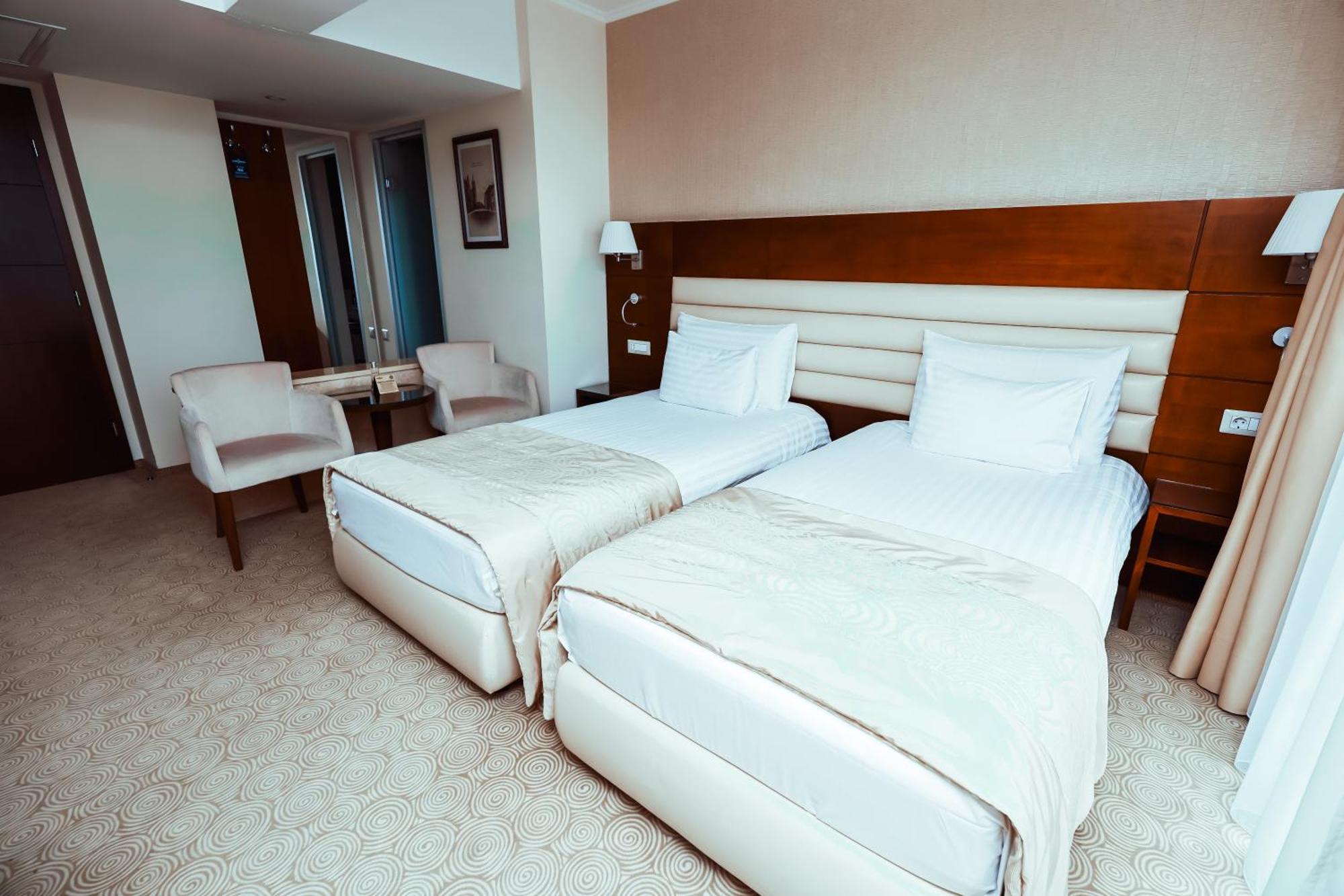 Grand Coroana 4* Bistriţa