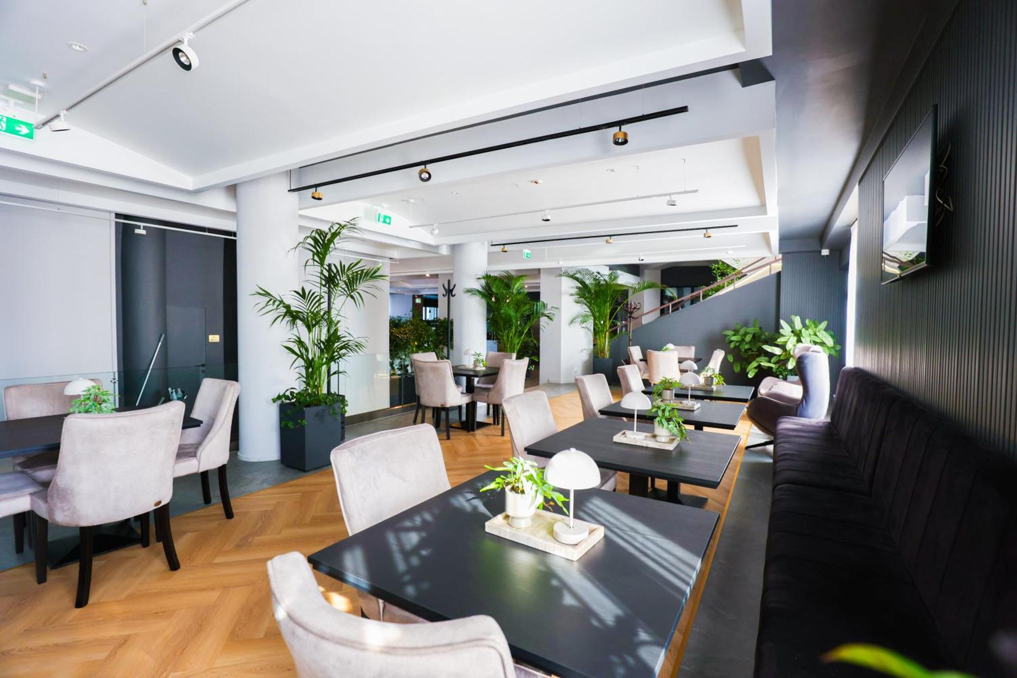 Grand Coroana 4* Bistriţa