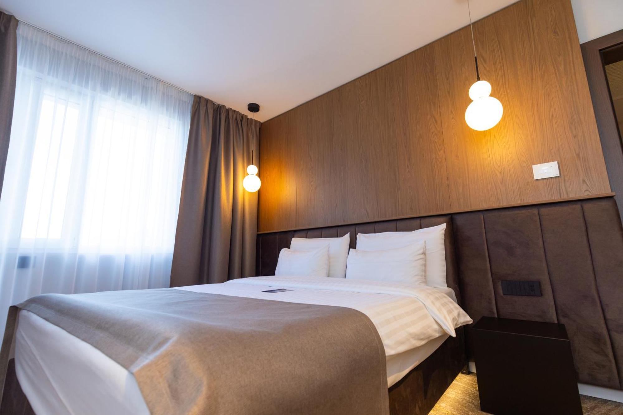 Hotel Grand Coroana